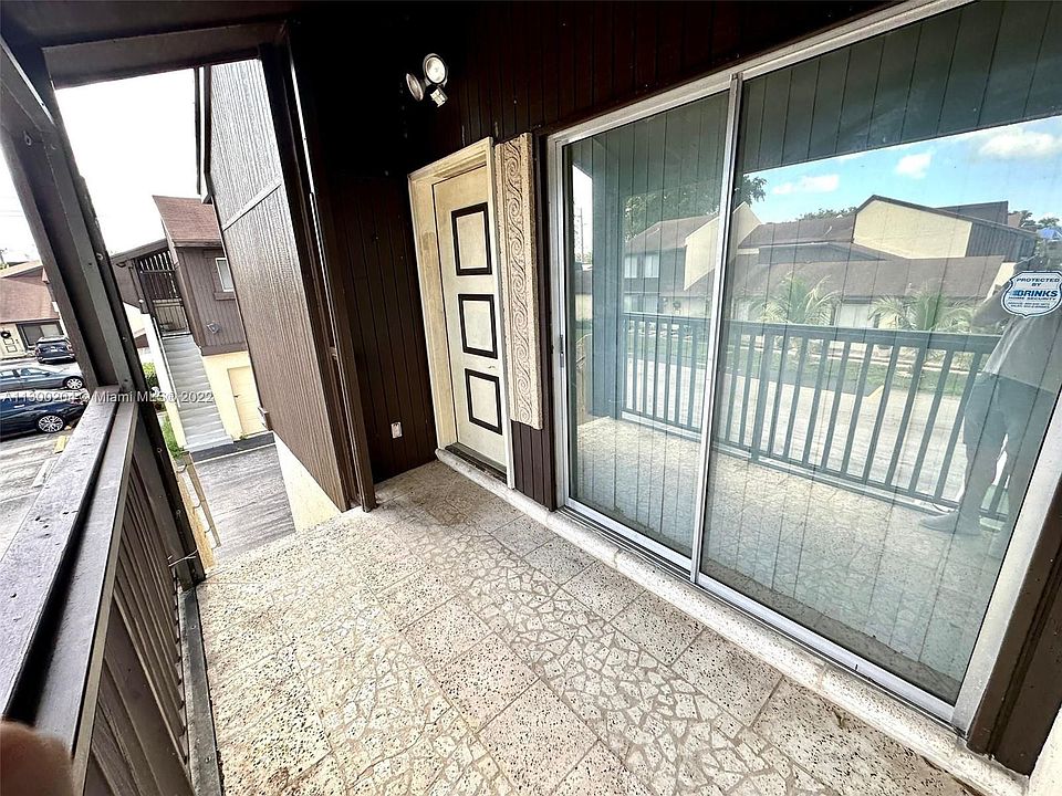 1st image of 5344 Bosque Ln APT 104