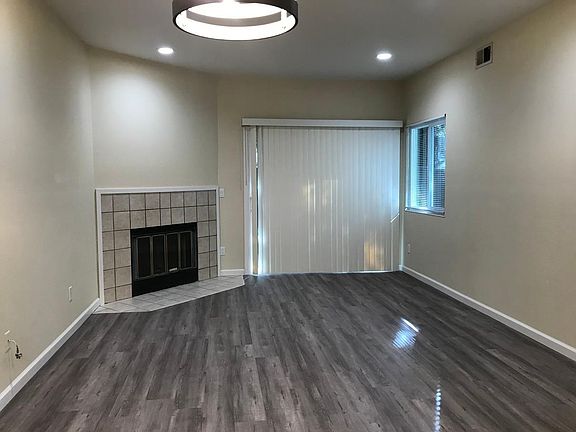 4th image of 1400 Bowe Ave APT 405