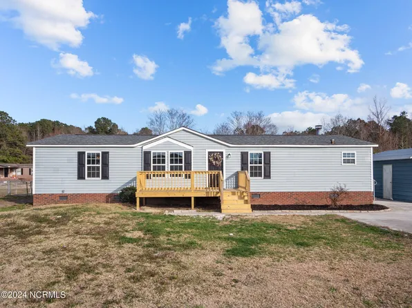1105 Haw Branch Road, Beulaville, NC 28518