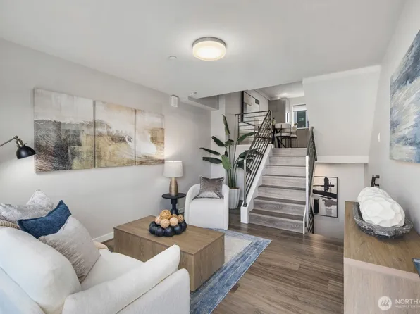 6249 8th Avenue NW, Seattle, WA 98107