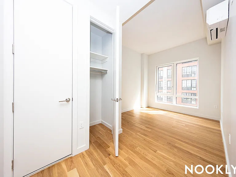 45-57 Davis St #515 — Photo 12