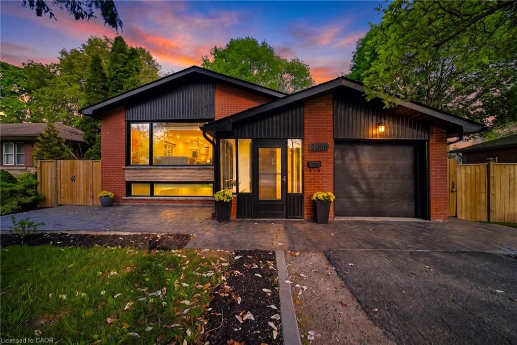 Apartment in Oakville