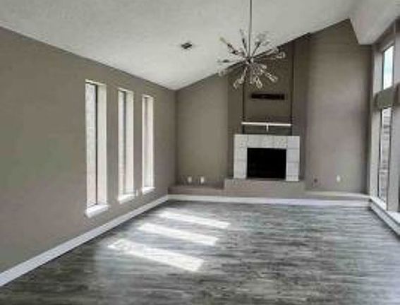 Additional Living Room