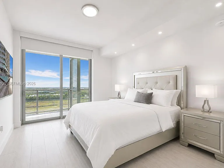 2000 Metropica Way #1408 — Photo 10