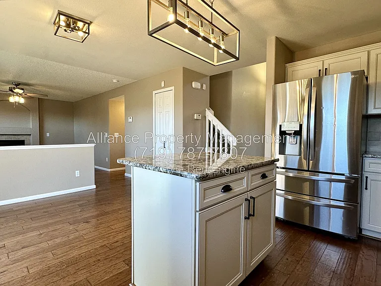 965 Piros Dr — Photo 9