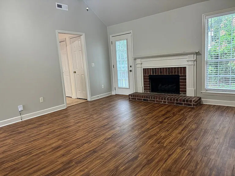 2868 Maple Cir — Photo 5