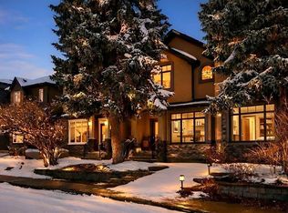 2040 S 46th Ave SW, Calgary, AB T2T2R9