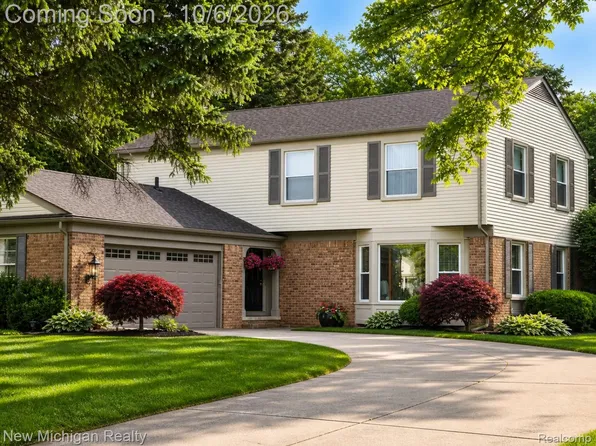 4312 S McNay Ct, West Bloomfield, MI 48323