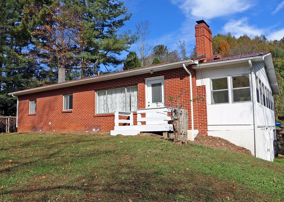 1st image of 163 Jesse Brown Rd