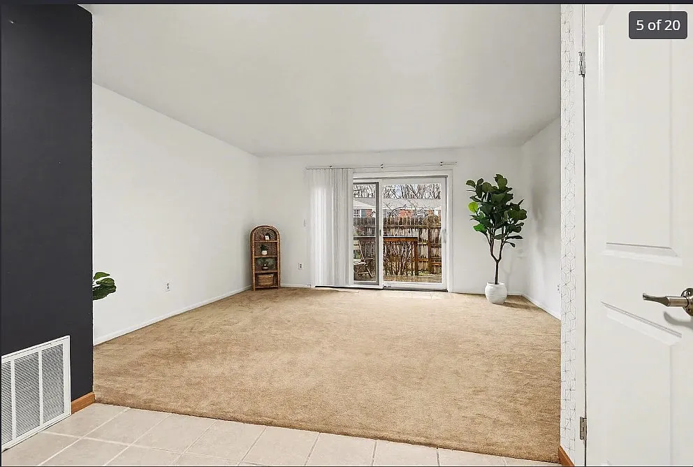 709 Garland Cir — Photo 1
