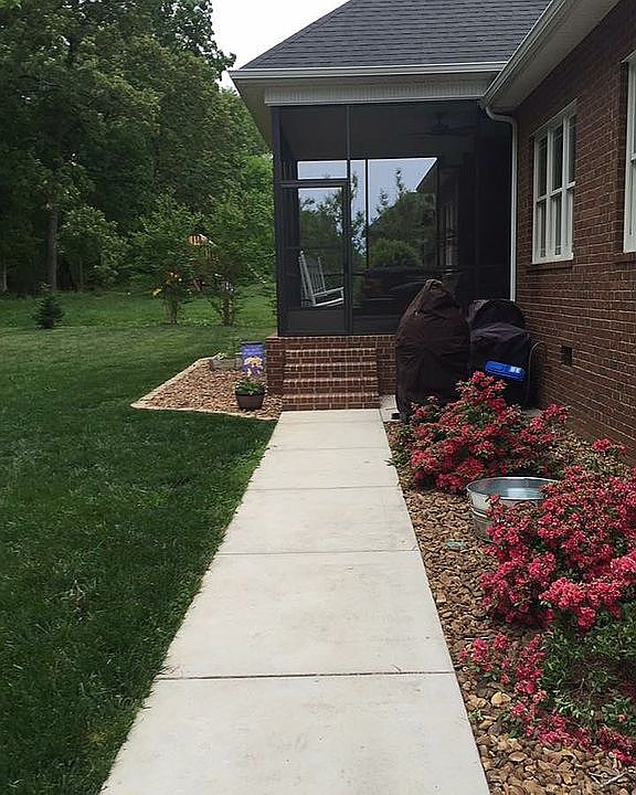 1st image of 546 Cascade Dr