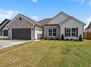 8 Songbird Cv, Greenbrier, AR 72058