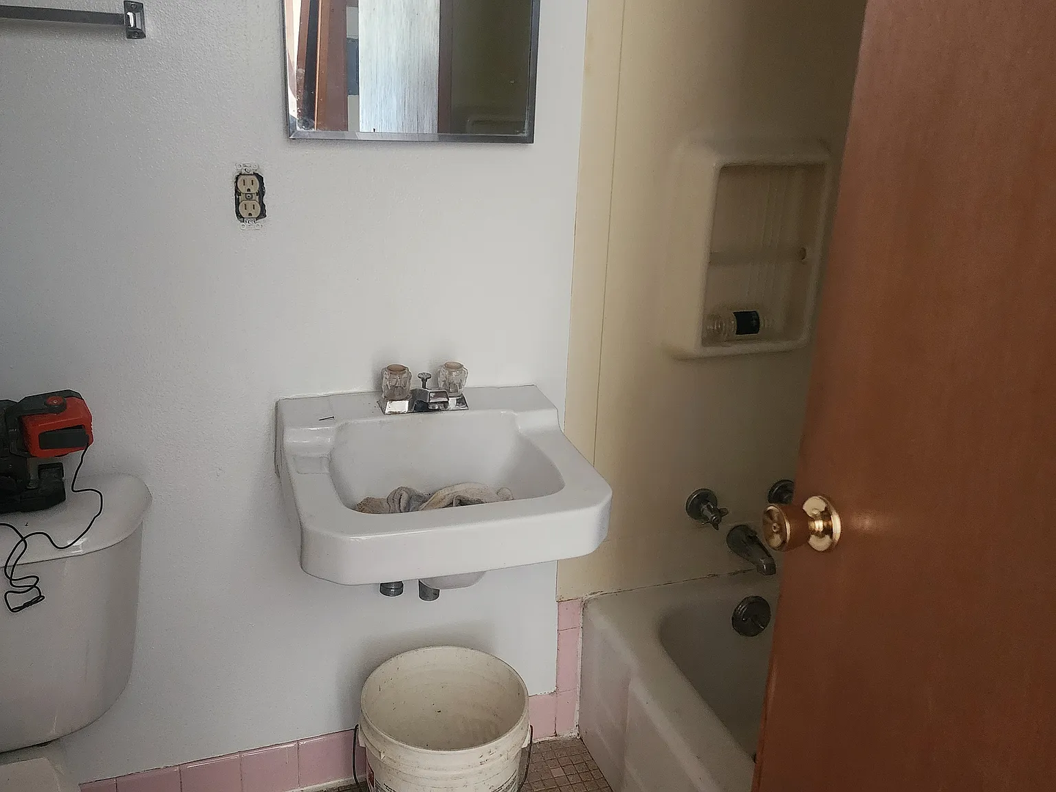 6535 Beloit — Photo 4