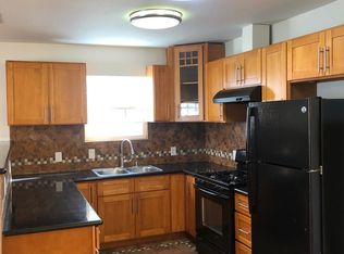 1033 37th St, Oakland, CA 94608