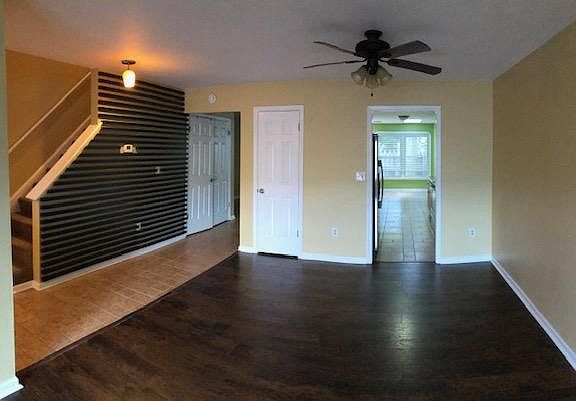 2nd image of 1518 Canterford Ct