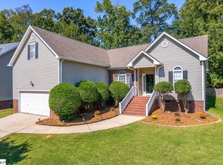 4 Bittercrest Ct, Simpsonville, SC 29680