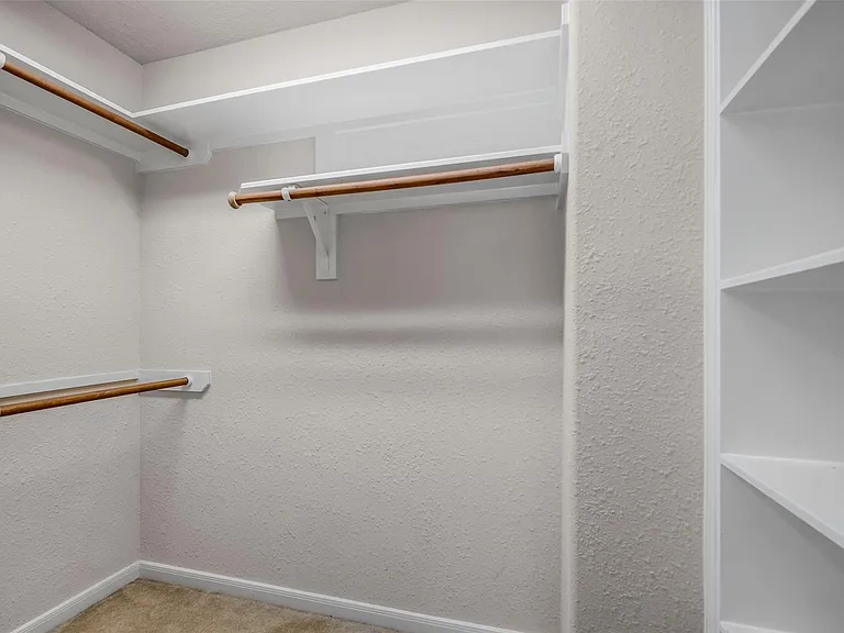 75 N Spinning Wheel Cir — Photo 26