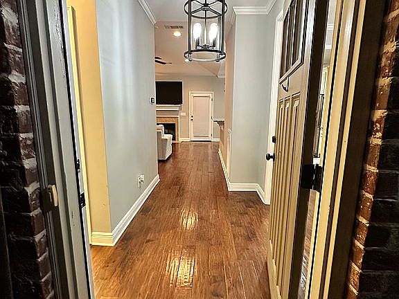 2nd image of 7923 Meadowlake Dr W