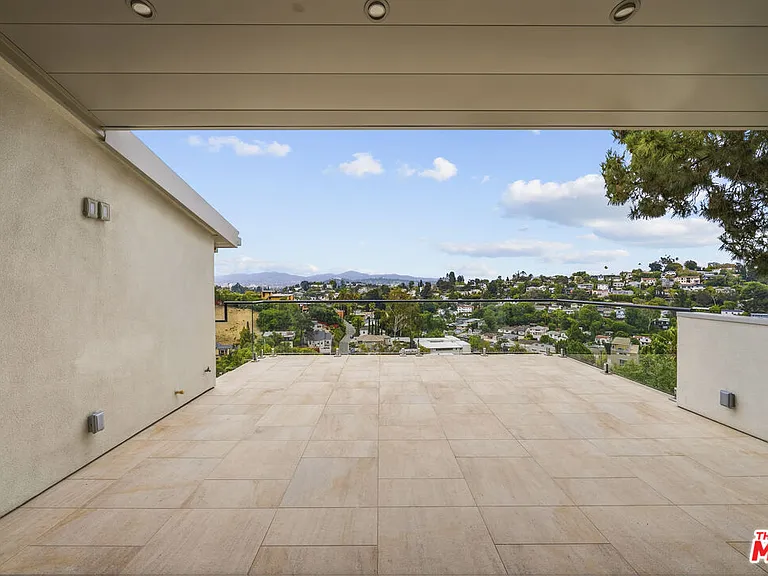 2388 Lyric Ave — Photo 10