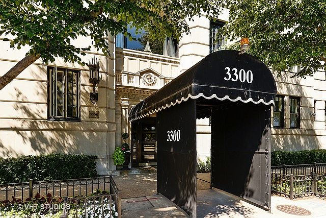 1st image of 3300 N Lake Shore Dr APT 4C