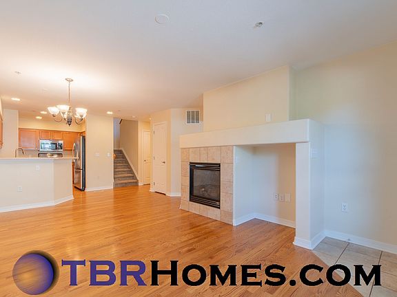 4th image of 14300 Waterside Ln Unit B3