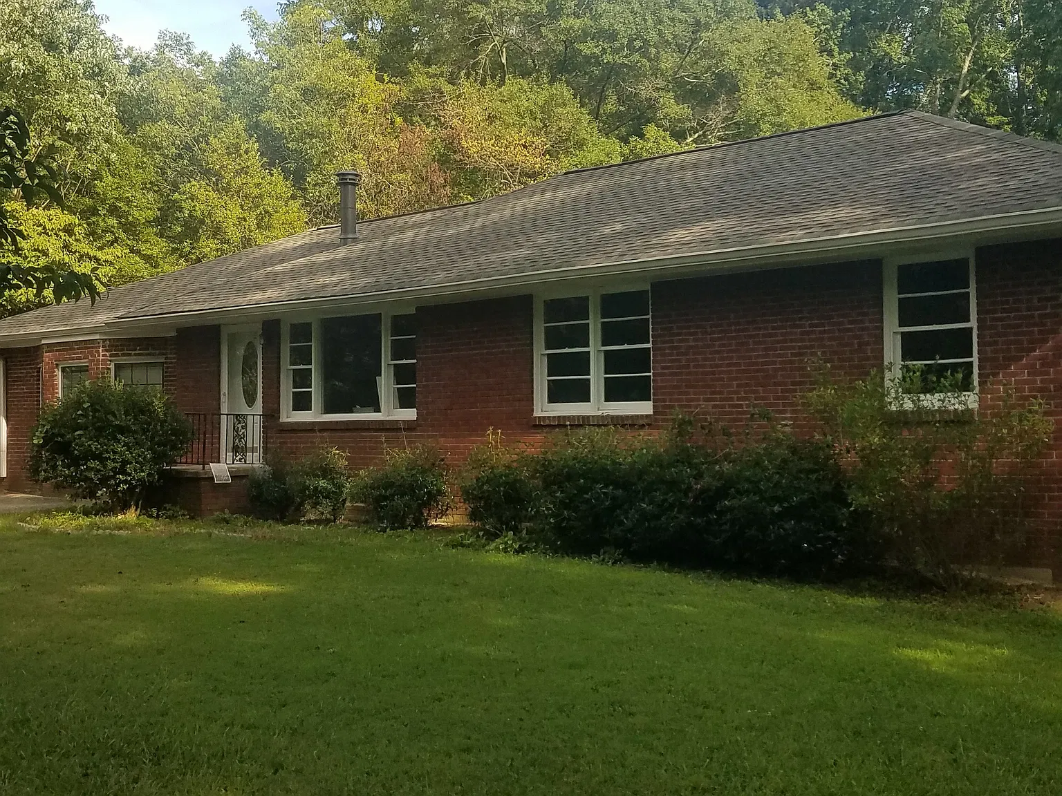 4 bed, 1.5 bath, 1781 sqft, $1,875 — Photo 1