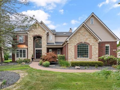 1215 Hackney Ct, South Lyon, MI, 48178