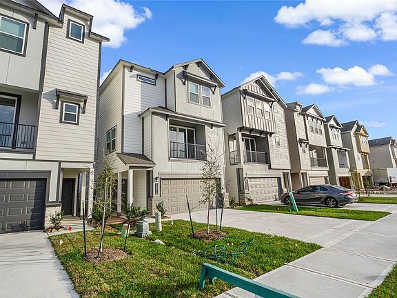 3rd image of 14970 Eagle Feather Dr