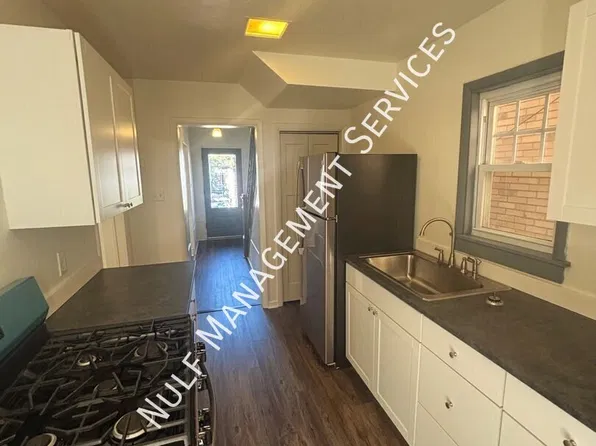2747 Amman St, Pittsburgh, PA 15226