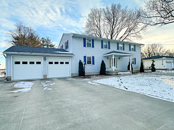 1707 Sharon Rd, Streator, IL 61364