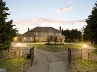 11409 Highland Farm Ct, Potomac, MD 20854