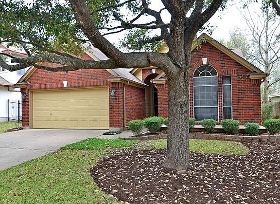 2nd image of 1004 Strickland Dr