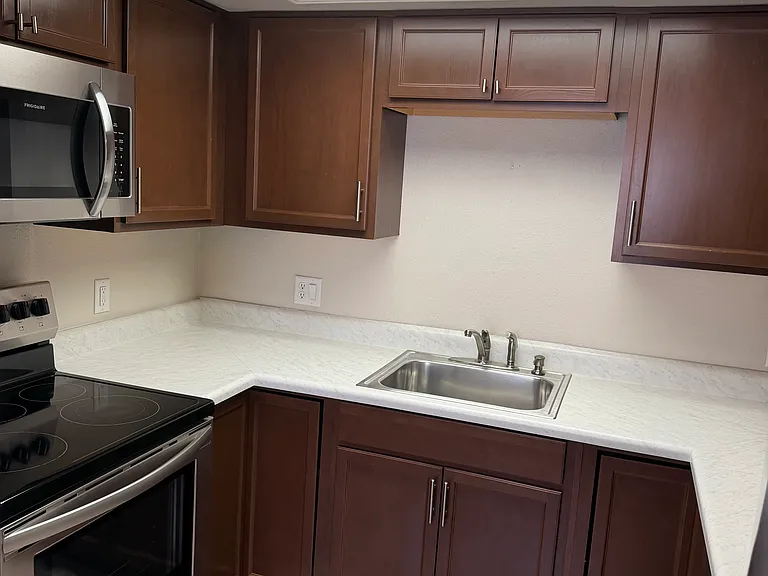 700 W University Dr #210 — Photo 8