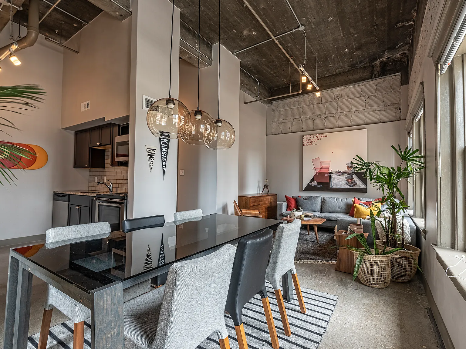 New Yorker Lofts — Photo 4