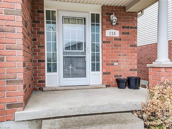 4th image of 116 Commonwealth St