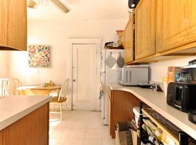 25 Mount Hood Rd