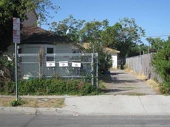 1st image of 5341 Denny Ave