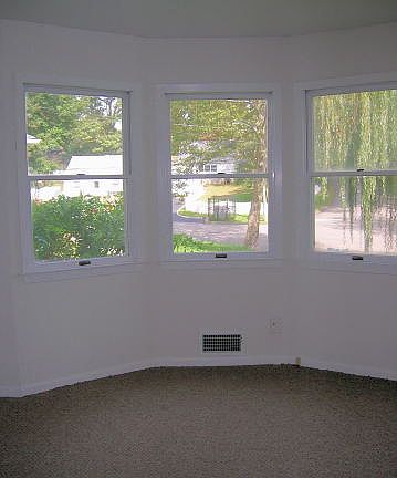 3rd image of 28 Hillwood Dr