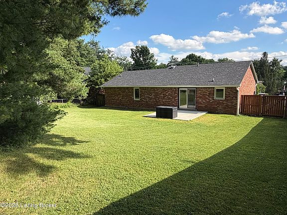 4th image of 1019 Harmony Landing Rd