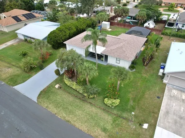 145 S Wimbrow Dr, Sebastian, FL 32958