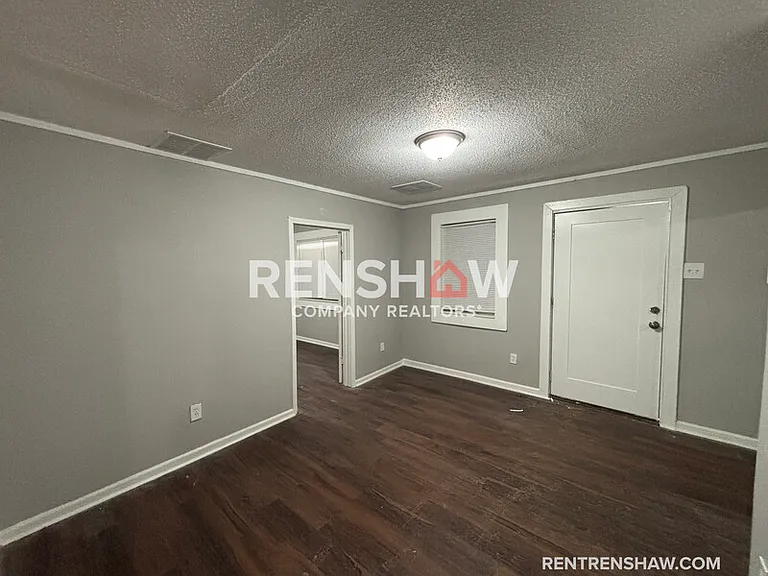 3021 Green Rd — Photo 4