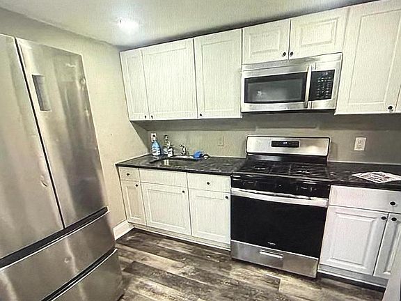 2nd image of 119 W Susquehanna Ave