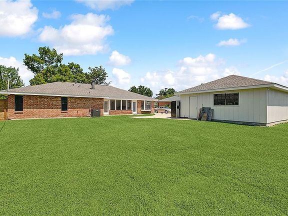 2nd image of 44 Melrose Dr