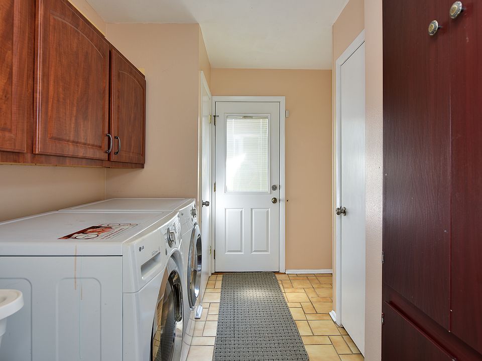Main Floor Laundry