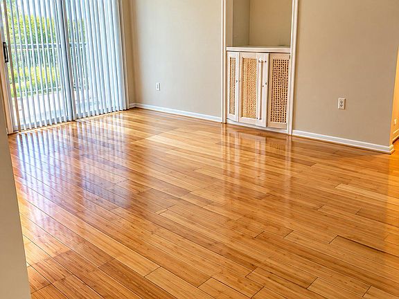 5th image of 7723 Inversham Dr APT 135