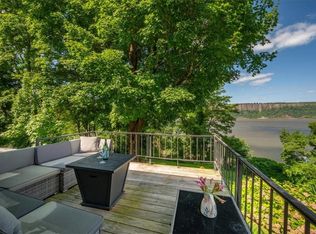 175 Warburton Ave, Hastings On Hudson, NY 10706