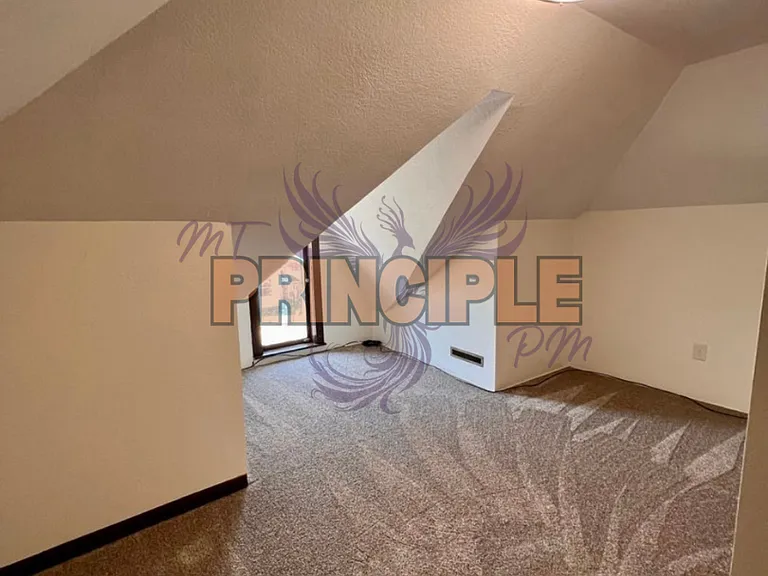 517 W Granite St — Photo 22