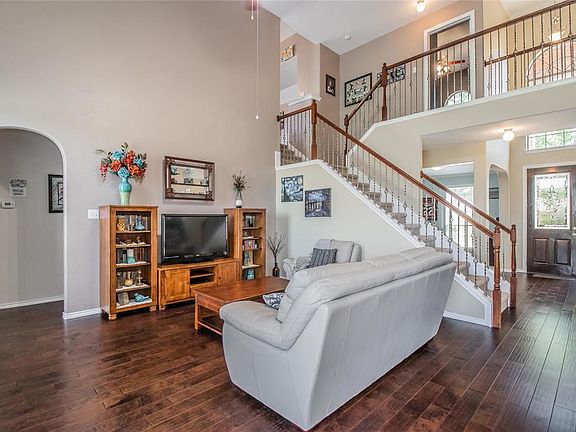 5th image of 10633 Devinstone Dr