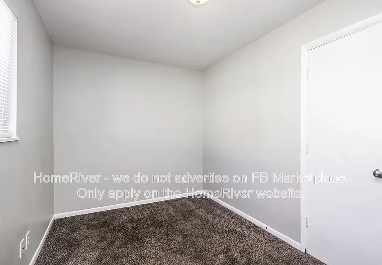 2806 Dietz St — Photo 9