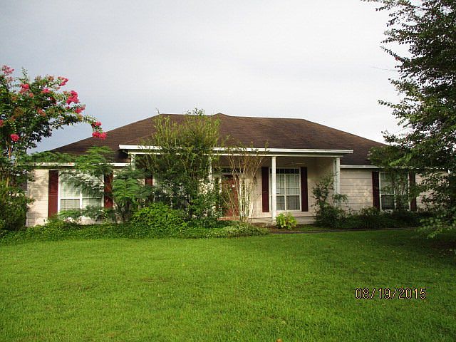 1st image of 2621 Carmon Dr